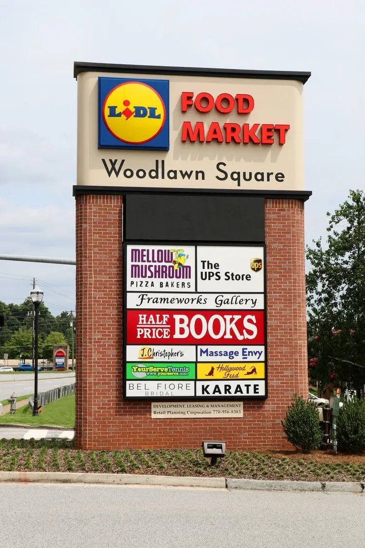 Brick monument sign for a shopping center
